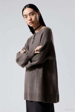 Weekday Eloise Oversized Wool Sweater Dark Mole | SRKV3511