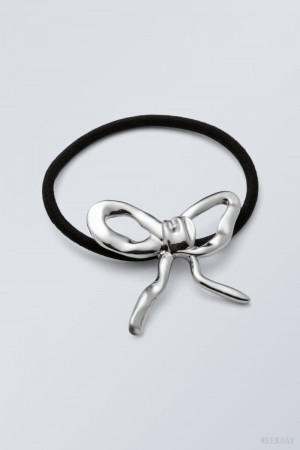 Weekday Metal Bow Hair Elastic Silver | LJTJ4445