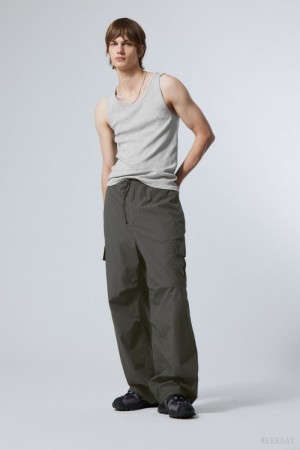 Weekday Parachute Loose Cargo Trousers Dark Grey | TLPM0965