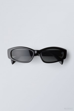 Weekday Slide Sunglasses Black | GVRW9510