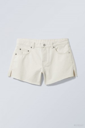 Weekday Swift Denim Shorts White | ELFP7736