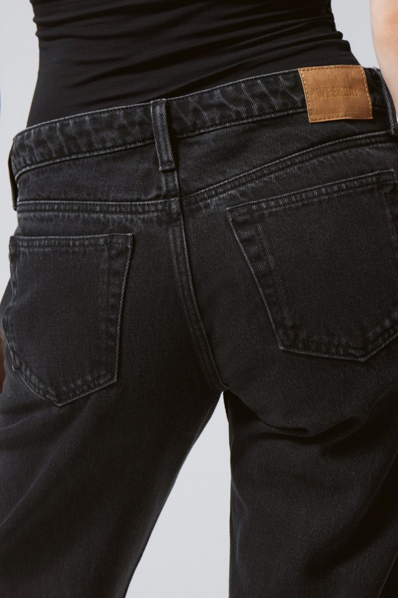 Weekday Arrow Low Straight Jeans Black | YBWB0580