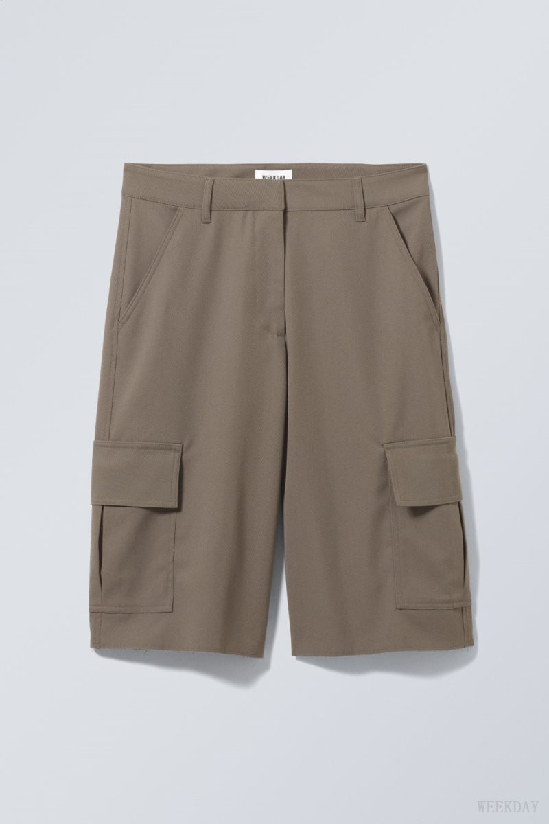 Weekday Arwen Cargo Suiting Shorts Khaki | XZML3615