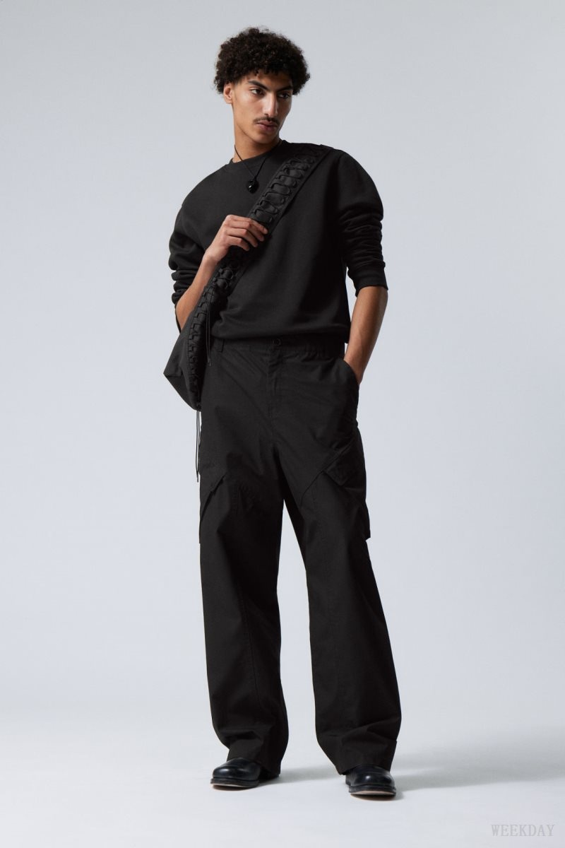 Weekday Astro Loose Asymmetric Cargo Trousers Black | UXBL7102