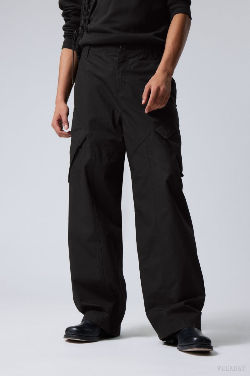 Weekday Astro Loose Asymmetric Cargo Trousers Black | UXBL7102