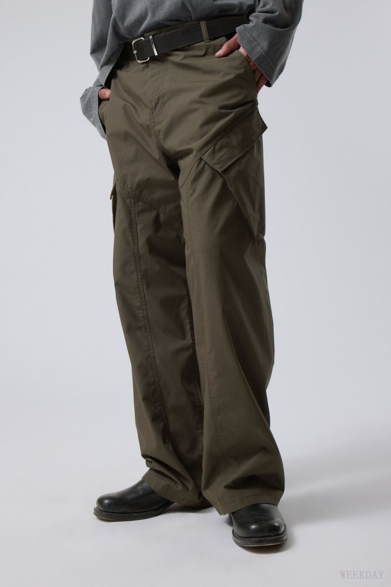 Weekday Astro Loose Asymmetric Cargo Trousers Khaki Green | CMVP3607