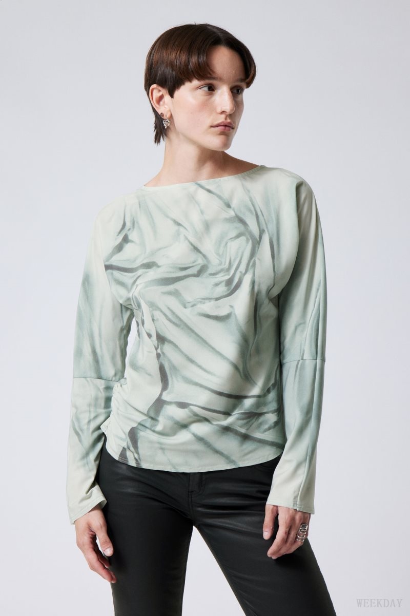 Weekday Derya Asymmetric Longsleeve Top Green | SLRL2433