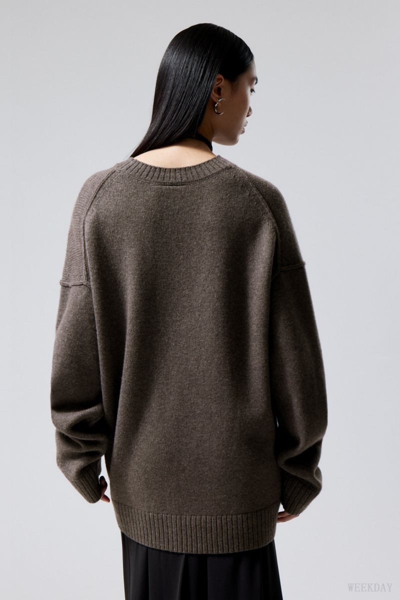 Weekday Eloise Oversized Wool Sweater Dark Mole | SRKV3511