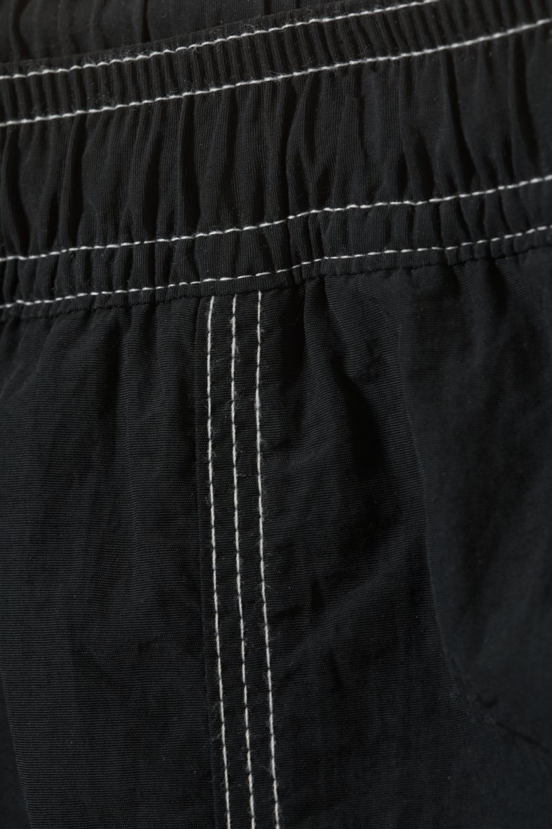 Weekday Fred Relaxed Shorts Black | ASDF2111