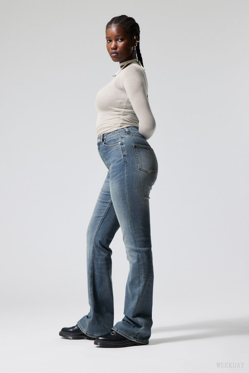 Weekday Glow Curve High Flared Jeans Blue | FLYU4764