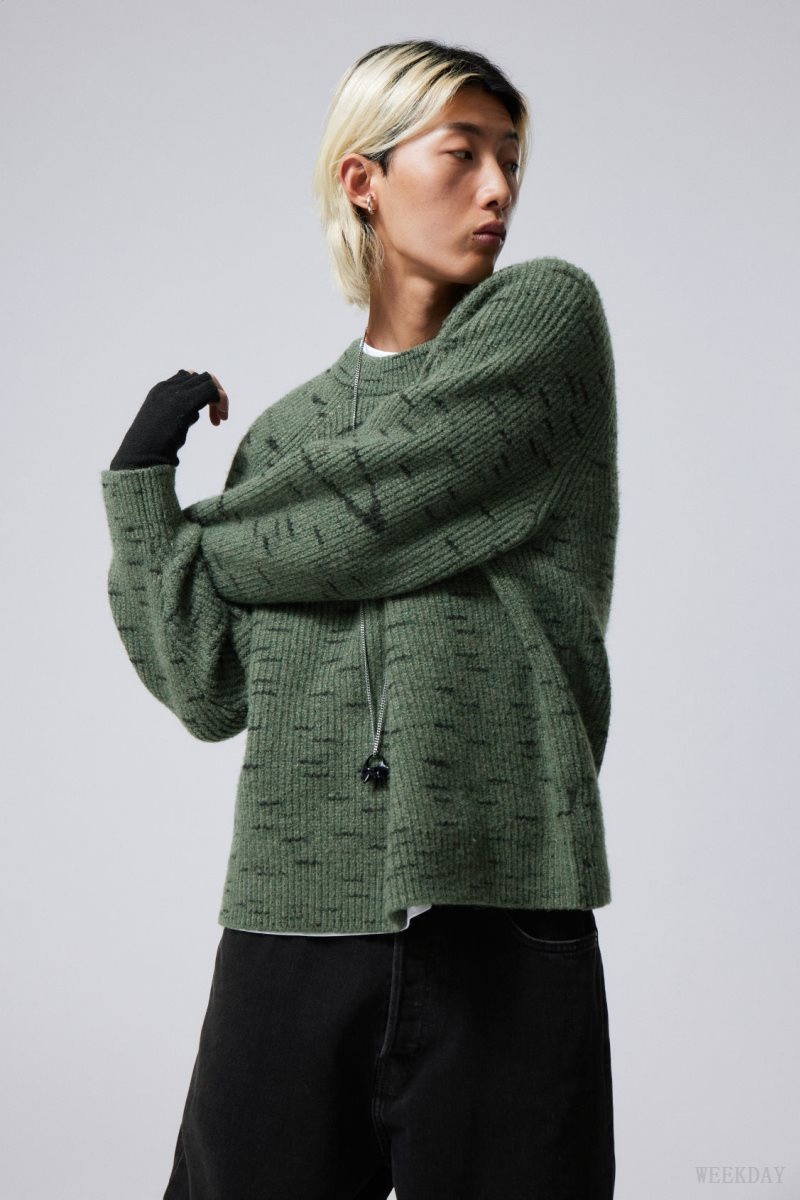 Weekday Norman Relaxed Raglan Sweater Green | TYLH0916