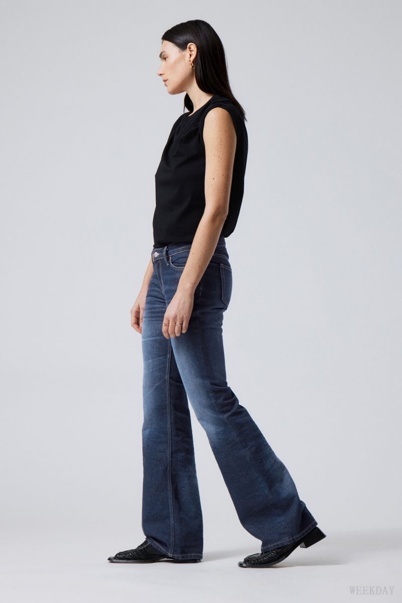 Weekday Nova Low Bootcut Wrinkle Jeans Blue | JGOK2948