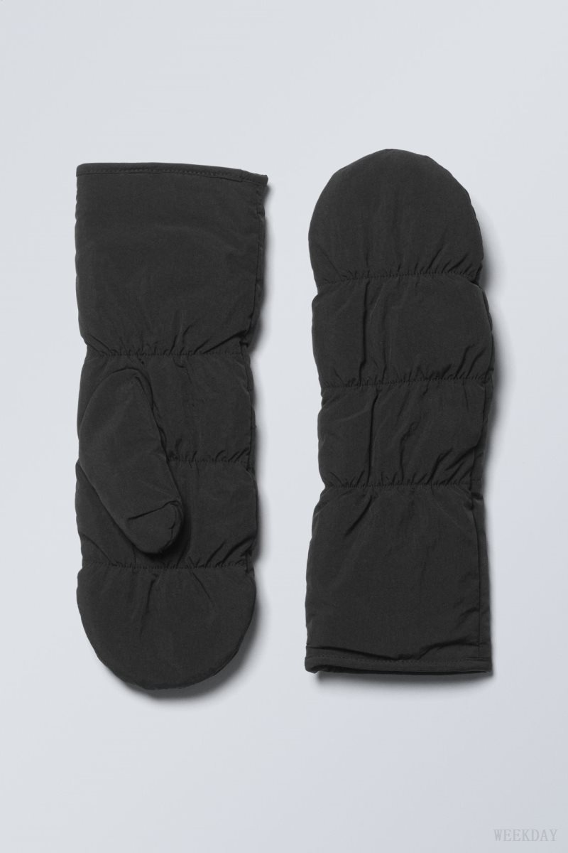 Weekday Padded Mittens Black | IDYS7550