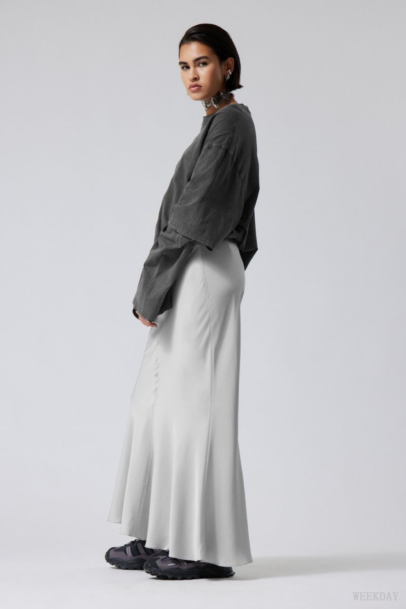 Weekday Paige Satin Long Skirt Light Grey | WCWT2983