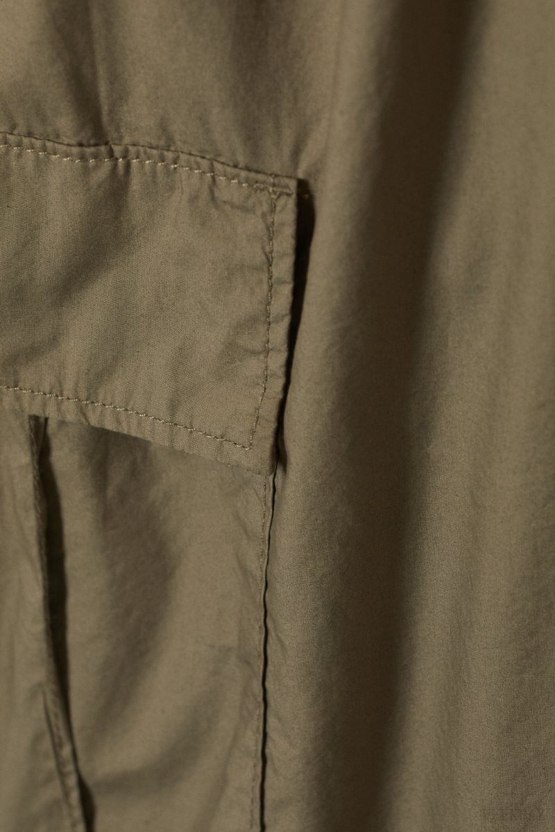 Weekday Parachute Loose Cargo Shorts Khaki | QAAE5612