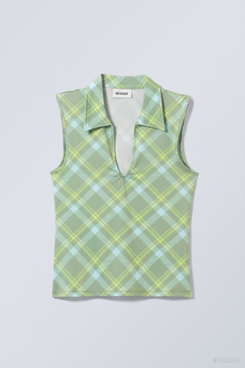 Weekday Phoebe Polo Top Green | EKBM3351