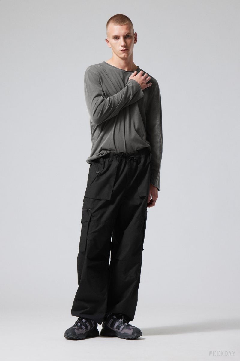 Weekday Piper Loose Cargo Trousers Black | IZNG2352