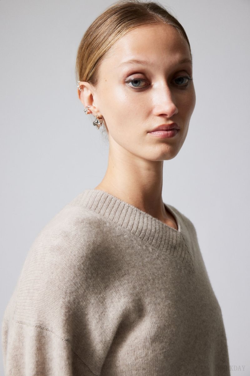 Weekday Reese V-neck Wool Sweater Light Mole | IBCR6234