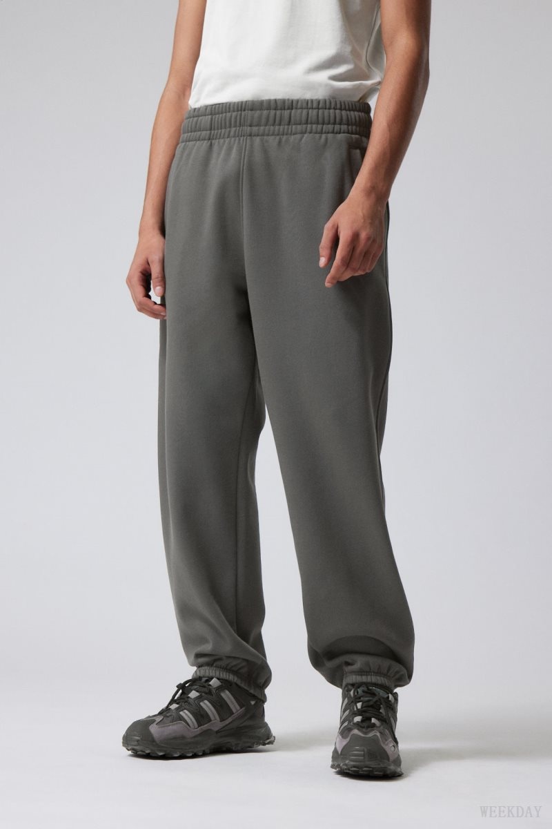 Weekday Relaxed Heavy Sweatpants Dark Grey | FEVB2216