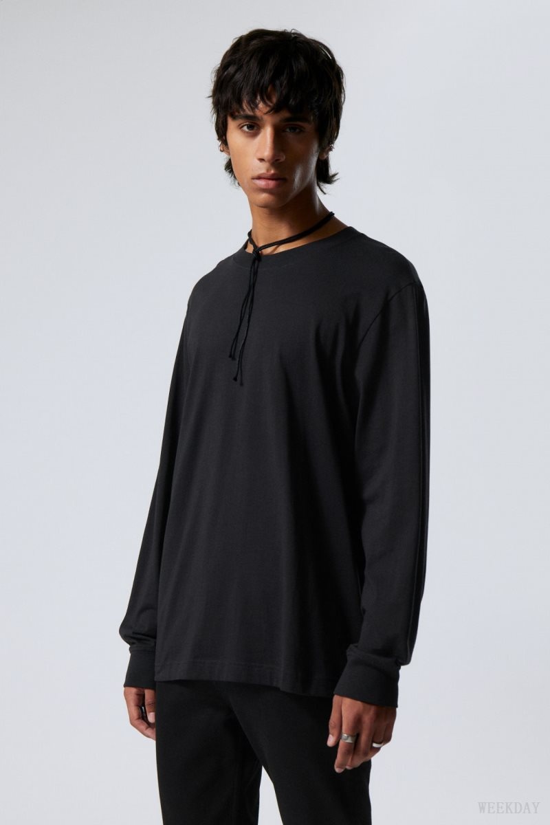 Weekday Relaxed Midweight Long Sleeve Black | MDPU8776