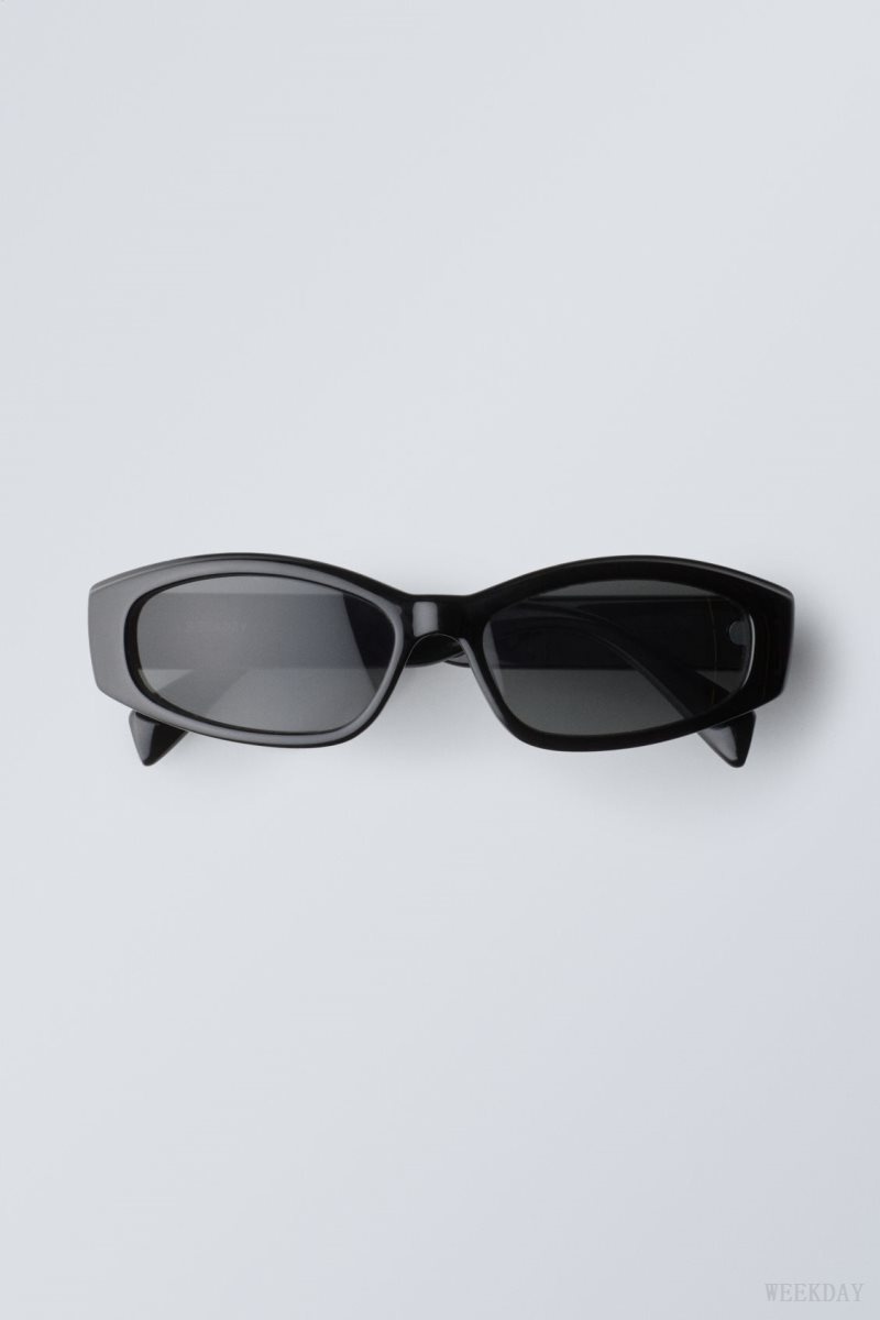 Weekday Slide Sunglasses Black | HAKG4680