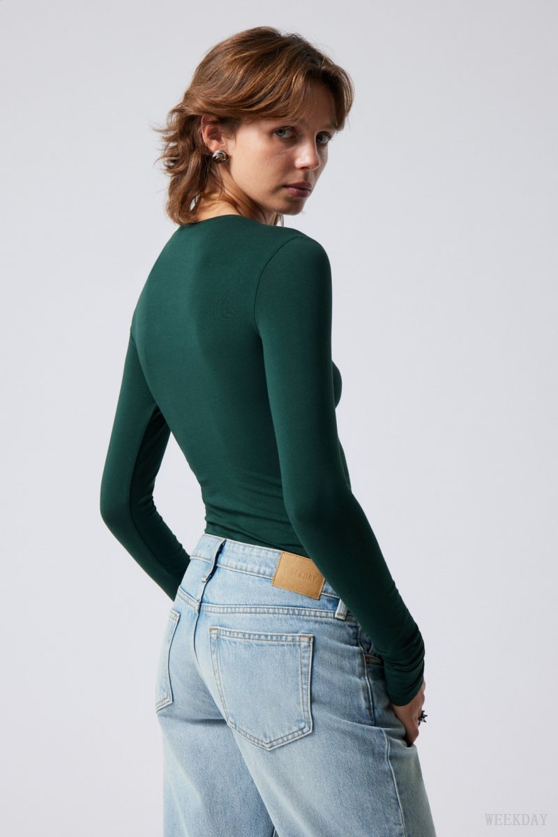 Weekday Slim Fitted Long Sleeve Dark Green | CNEZ3413